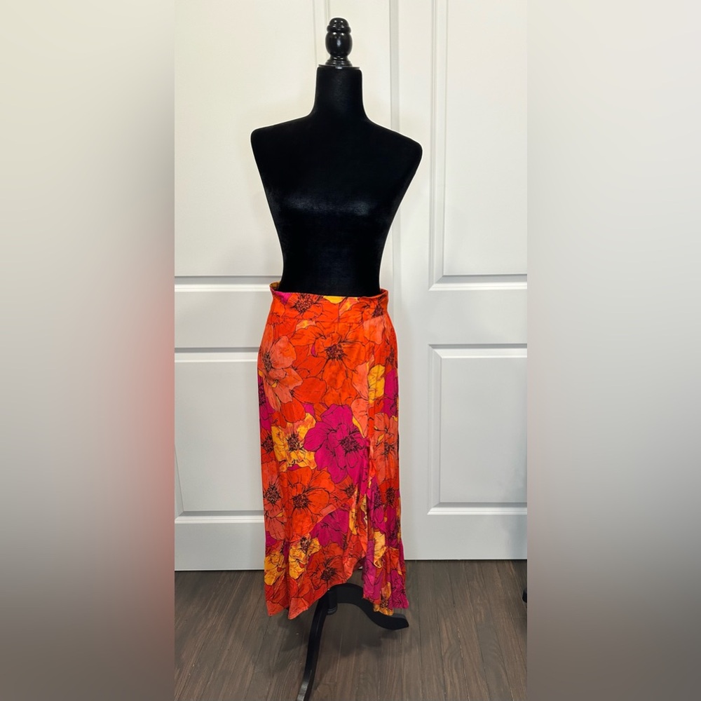 Multi colored ruffles and side split skirt